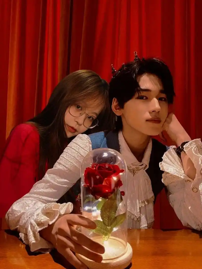 疑似宋亚轩女友曝光  宝贝们我并不是专业p图的,就是暑假闲着没事p了