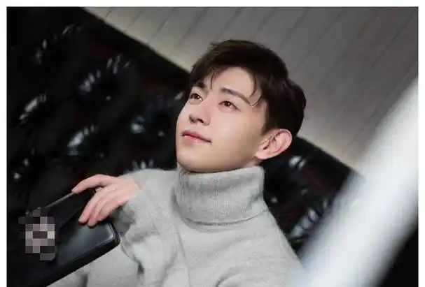 素人萌娃意外撞脸邓伦,粉丝量暴增62万_因为_热度_长相