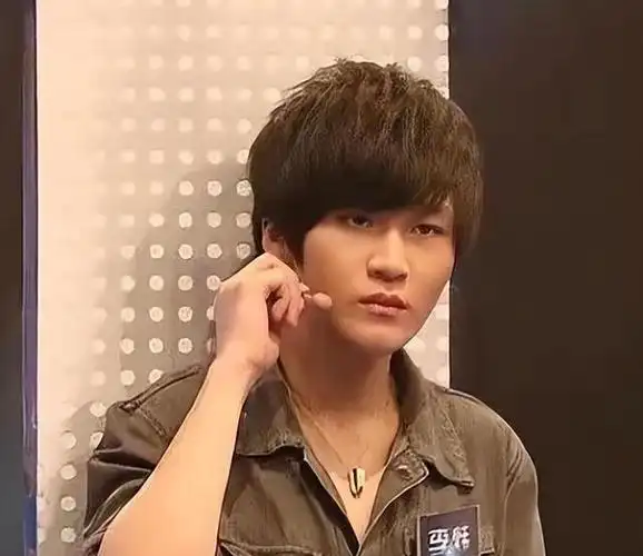 苏醒痛打李炜12年后如今再看两人的处境究竟谁才是赢家