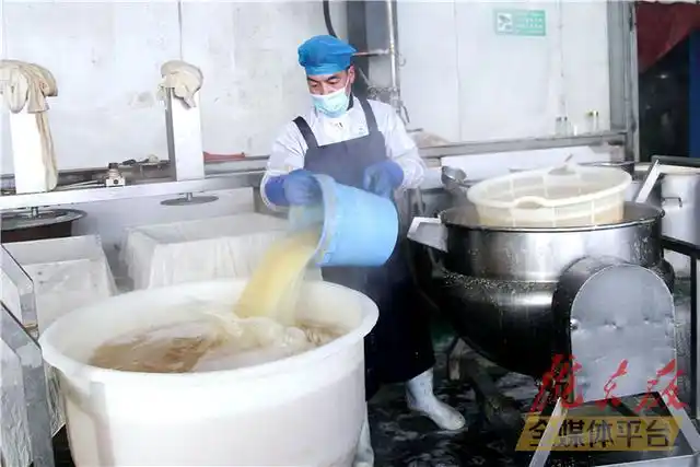 正在消失的老手艺——制作正宁酸浆老豆腐