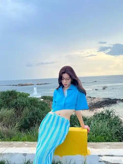 cecilia宋妍霏 晒九宫格胶片照告别《爱的勘探法》,网友们都是细节控