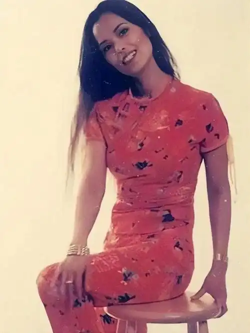 苦尽甘来的韦唯离婚后独自抚养3个儿子皆长成清华北大高材生