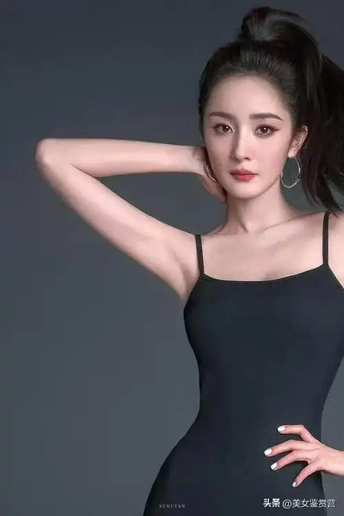 杨幂维密内衣代言广告写真大片