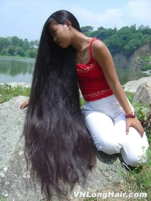 收藏的越南长发女图集与大家分享(23)