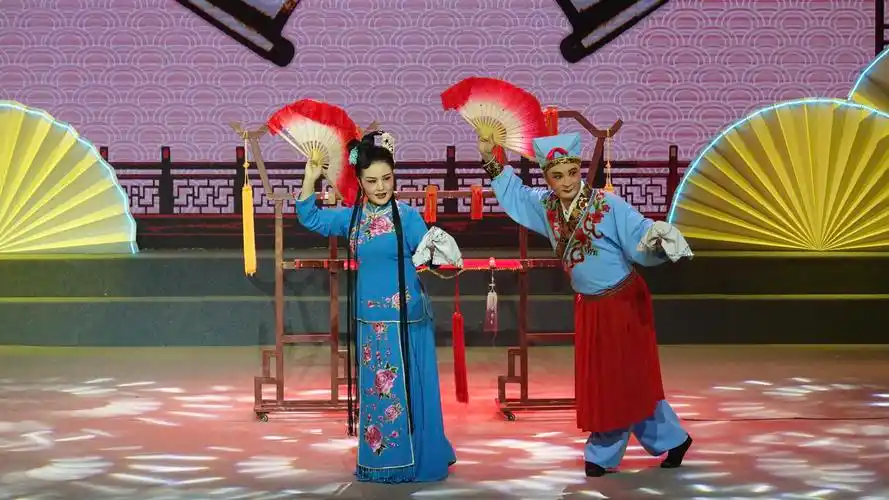 看戏|经典作品集中登台,吉林省民间艺术团二人转专场演出上演