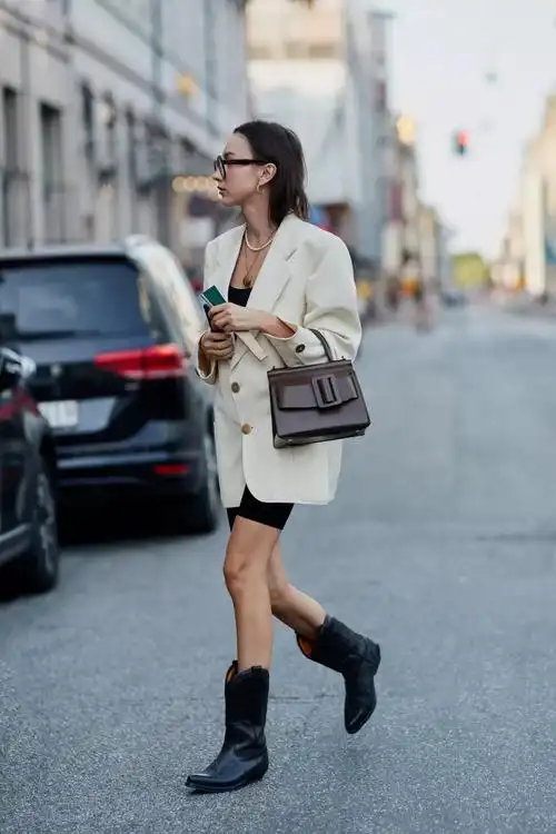 西装外套的搭配公式来了!照着穿,贼时髦!