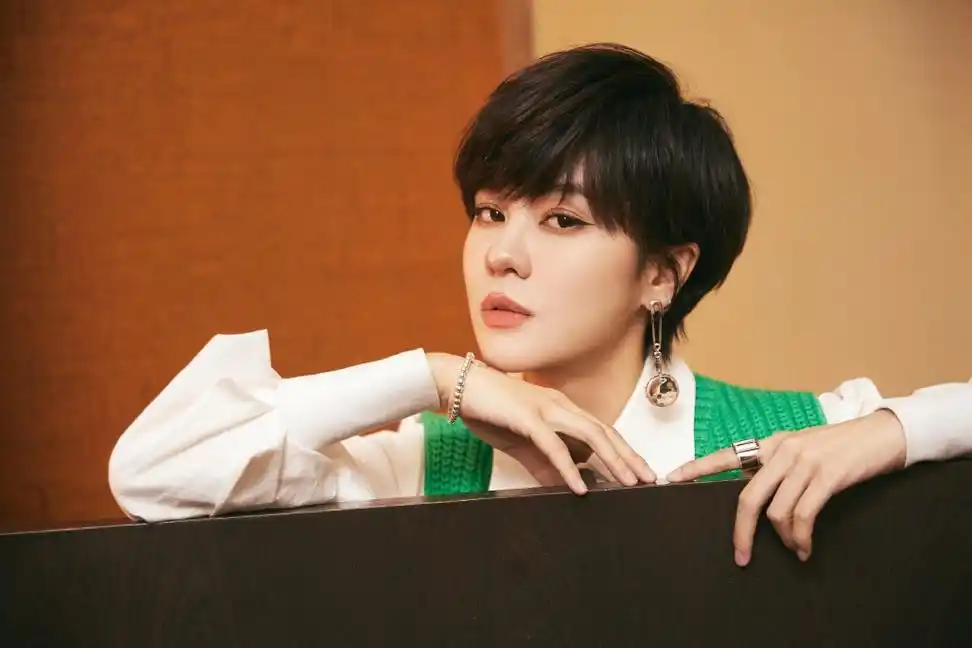 简介:郁可唯短发甜酷飒爽写真图片,分享一组郁可唯图片给大家,图中的