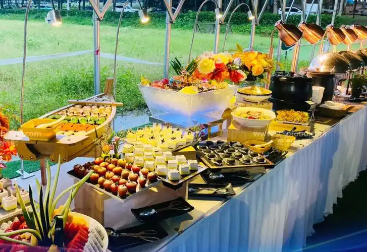 谢师宴毕业婚礼户外西式自助餐形式