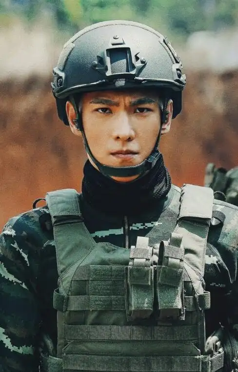 杨洋寸头头像(杨洋寸头头像图片帅气)-天晟网