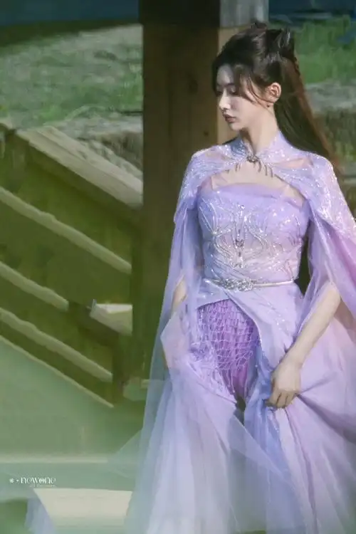 孔雪儿紫色露背裙##孔雪儿斗罗大陆2