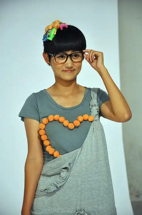 演唱《情非得已》,段林希参加湖南卫视《快乐女声》比赛,最终获得全国