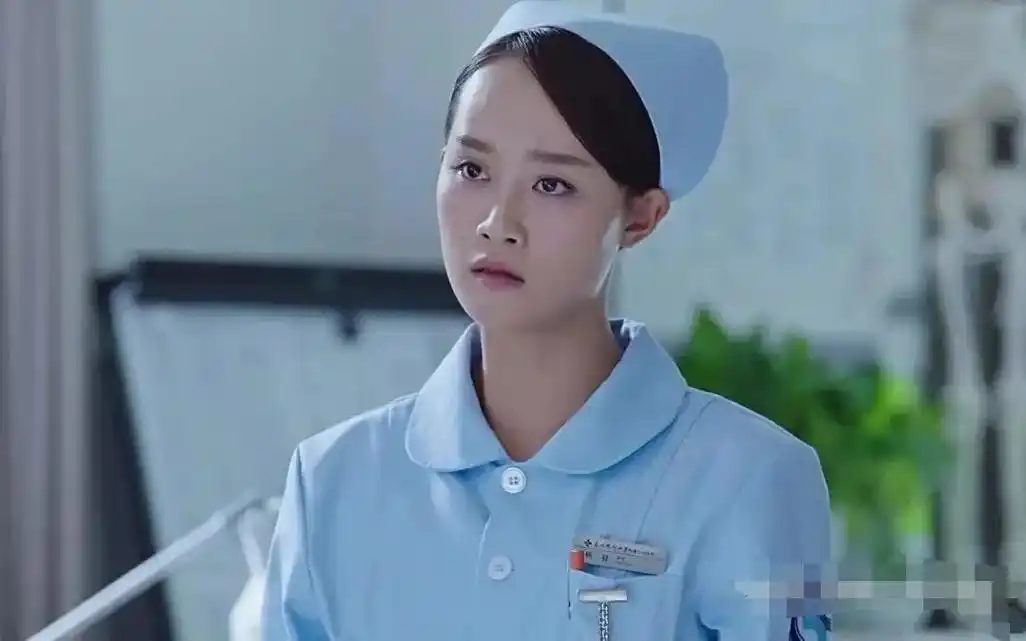 《手术风暴》中口齿伶俐的小护士,《虎妈猫爸》中的心机少女,蓝盈莹都