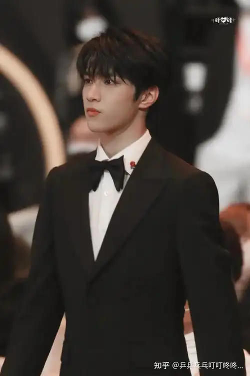 有没有那些刘耀文惊艳到你的图? - 知乎