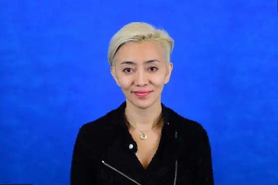 模仿者利用梅艳芳的名气指甲也做了头发该染了内在有吗