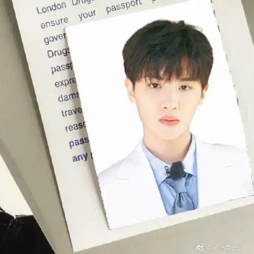 黄明昊闪光时刻