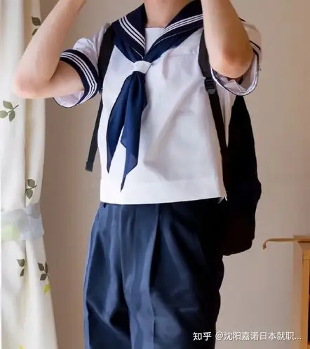 男孩子能穿裙子,女孩子能穿裤子,可能这就是日本校服的未来了! - 知乎
