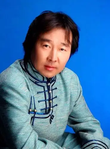 "海拉尔杯"草原星第五届内蒙古青年歌手电视大奖赛举行美声唱法决赛