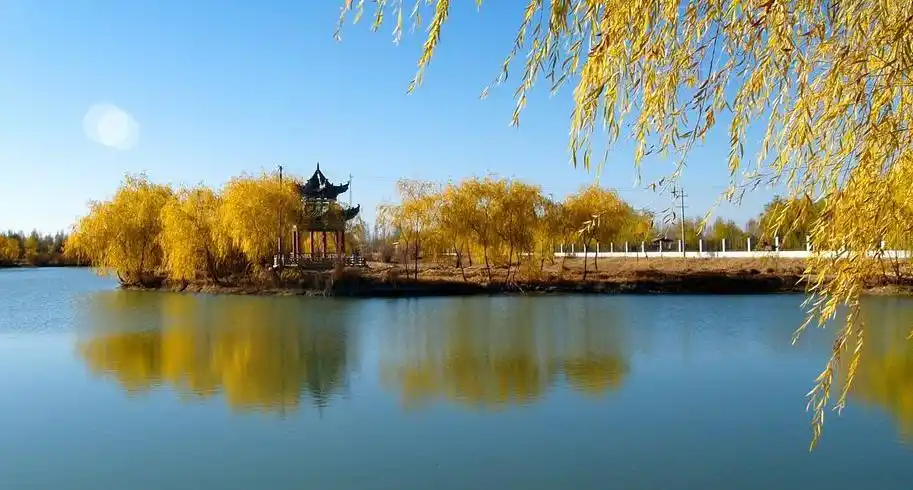 【携程攻略】甘肃张掖月牙湖好玩吗,甘肃月牙湖景点怎麼样_点评_评价