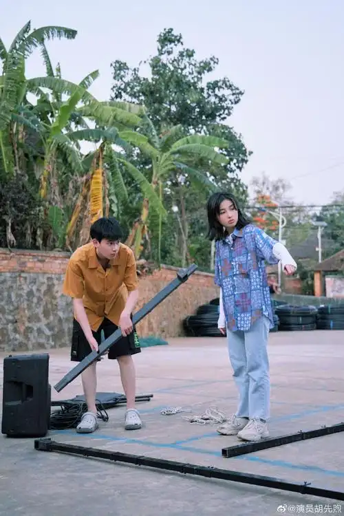 这是什么神仙同框 方朵朵和张小宇真的好好长大了! 美好到哭泣!