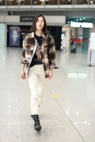 超模刘雯最新机场街拍
