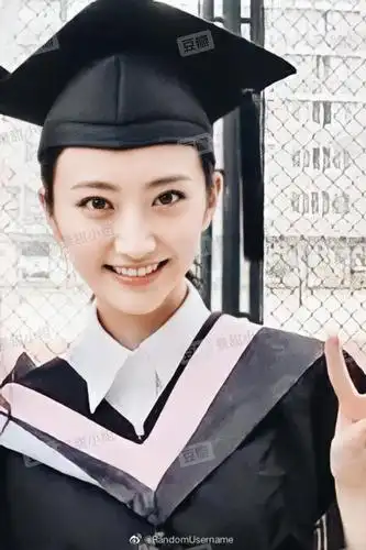 景甜北电07表本毕业照修复版