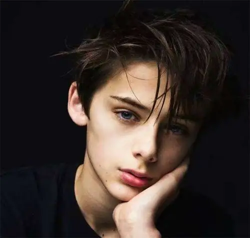 世界第一帅"可能是颜值非常高的,才能吸引到大家的注意,这位帅哥叫