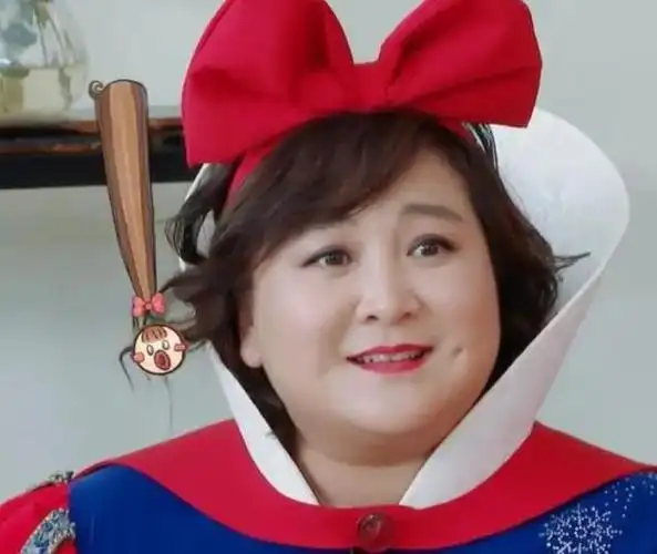 替身哪家强赵丽颖的像孪生刘亦菲的超美贾玲的一摸一样晚八点娱闻