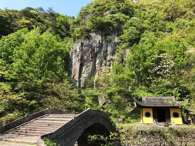 余姚丹山赤水什么季节去好,余姚的丹山赤水有什么好玩的吗 - 杰斯百科