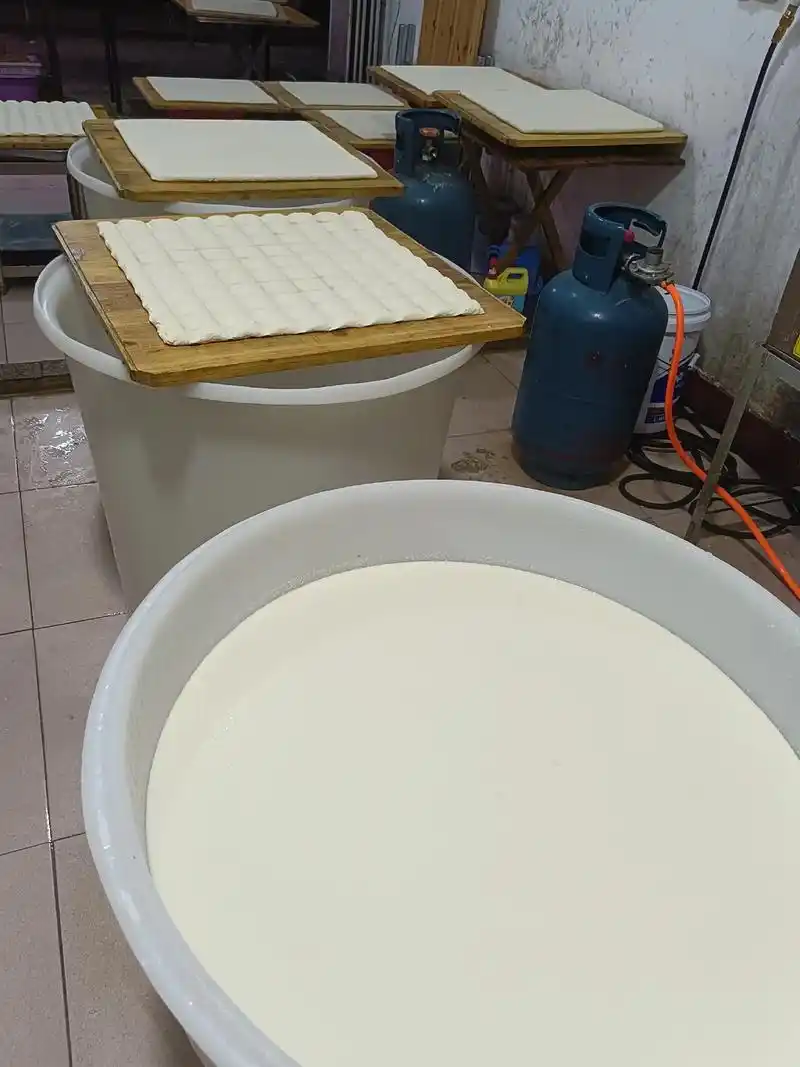 #禾源石膏豆腐 #真材实料才能做出好味道#纯手工零添加,纯石 - 抖音