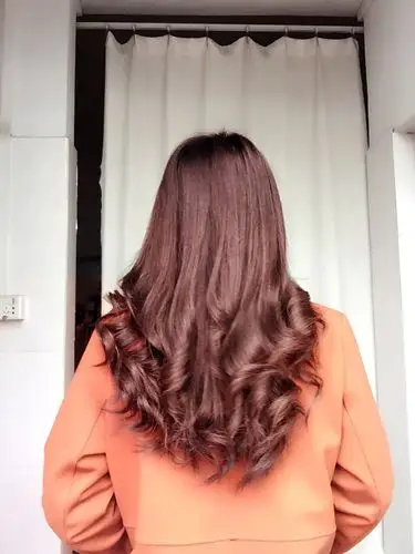 没事做自己电头发玩玩