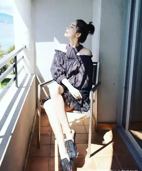 古力娜扎在家真放得开!