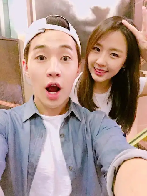 「老婆好久不见啦」henry-艺媛再次相见的我结夫妇