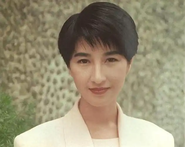 有一种"博弈"叫张家辉和关咏荷,结婚17年,因果循环终于应验了