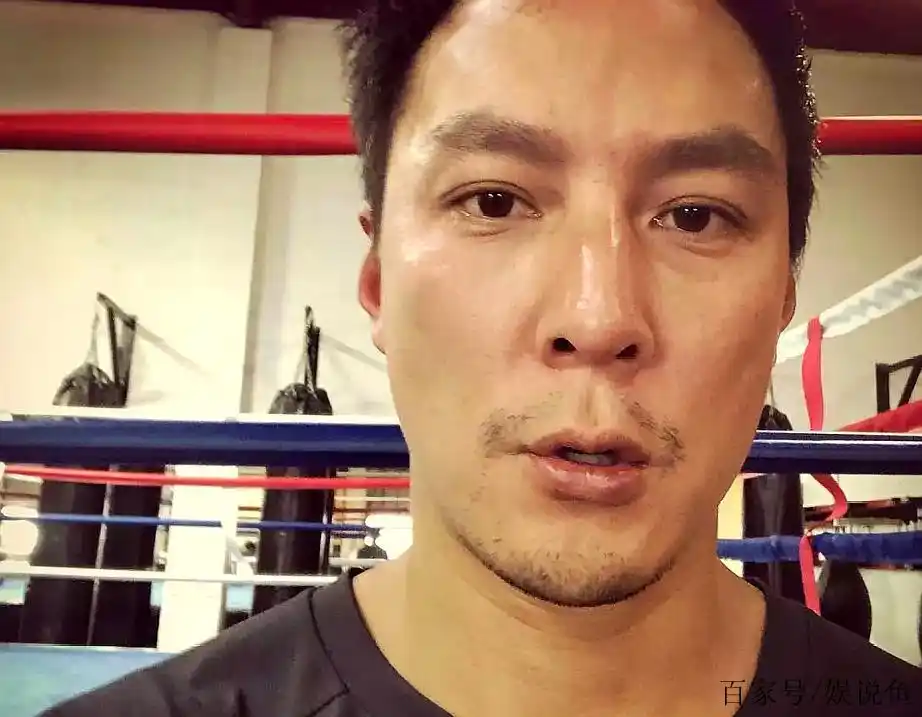 吴彦祖自拍撞脸孙红雷?一场大病伤元气,最关键还是自我放飞