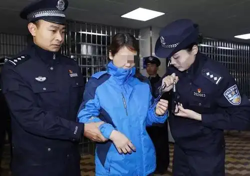 女逃犯劳荣枝落网最新消息劳荣枝押解回南昌劳荣枝怎么发现的