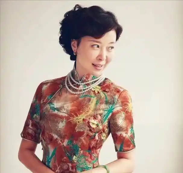 柯蓝:一个人照样活 - 抖音