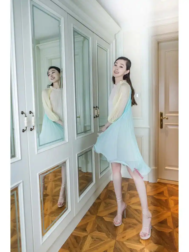 宋轶的高跟鞋时尚魅力,展现古装女神的绝美魅力!