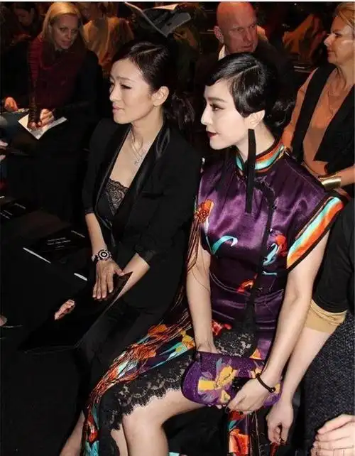 35岁范冰冰和51岁巩俐同框斗艳,血的教训,一个像女仆一个像女王