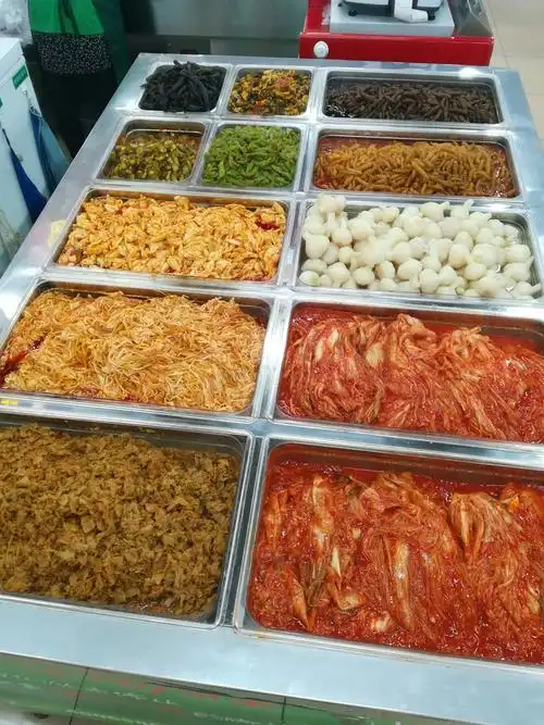 多种多样口味不一的各种咸菜