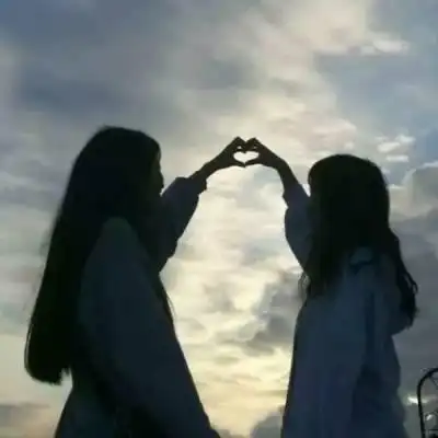 比较有文艺范儿的闺蜜头像两人两张分开文艺小清新头像