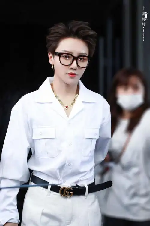 刘雨昕太可了戴眼镜的昕昕子你get了吗
