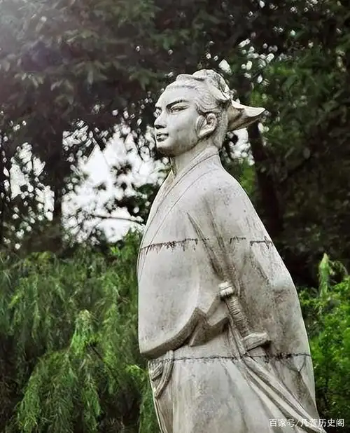 崔护是唐朝博陵(今河北定县)人,外表和心灵都很美好.