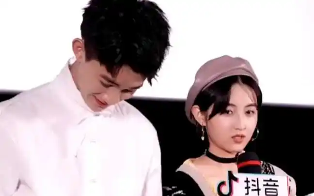 【荣梓杉/张子枫】姐姐弟弟好可爱