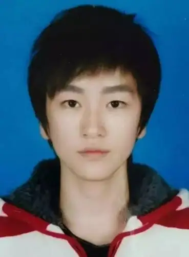 那个雌雄同体的妖男摄影师,逆天颜值让女人们情何以堪!