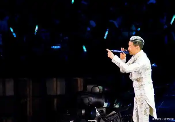 张学友成都演唱会票房收入约2.2亿,今年还有16个演唱会