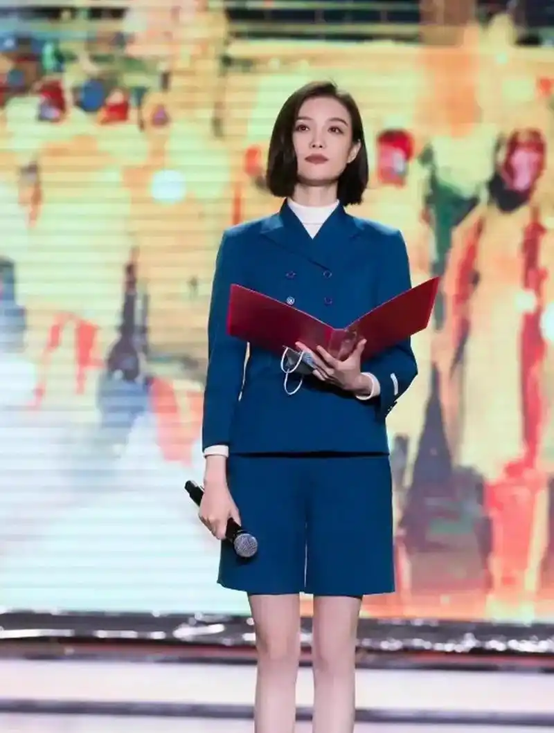 倪妮当主持人,你觉得有这个气场吗?专业吗?