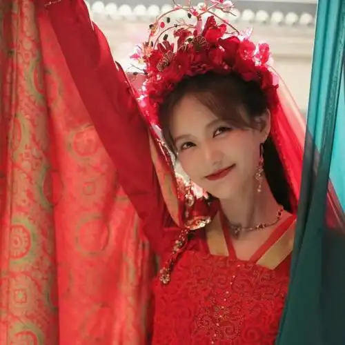 李一桐凭借狂飙爆红古装悬疑剧九霄寒夜暖持续热播