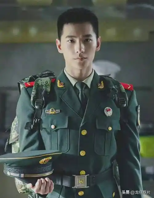 影视剧中那些惊艳观众的明星军装照,最后一位直接秒杀军艺校草!