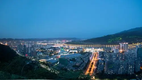 雅安在川藏,川滇公路交会处,距成都120公里,中国十佳魅力城市