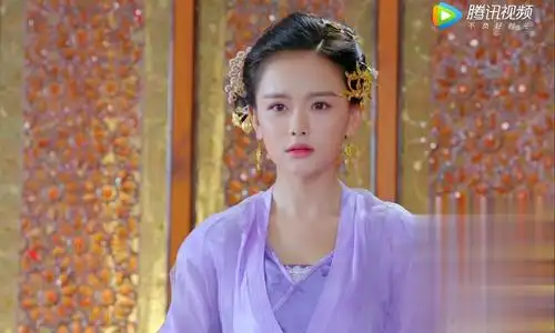 楚乔传的紫色风看着真清新!南笙成最美淑仪,黑化李沁反倒更典雅